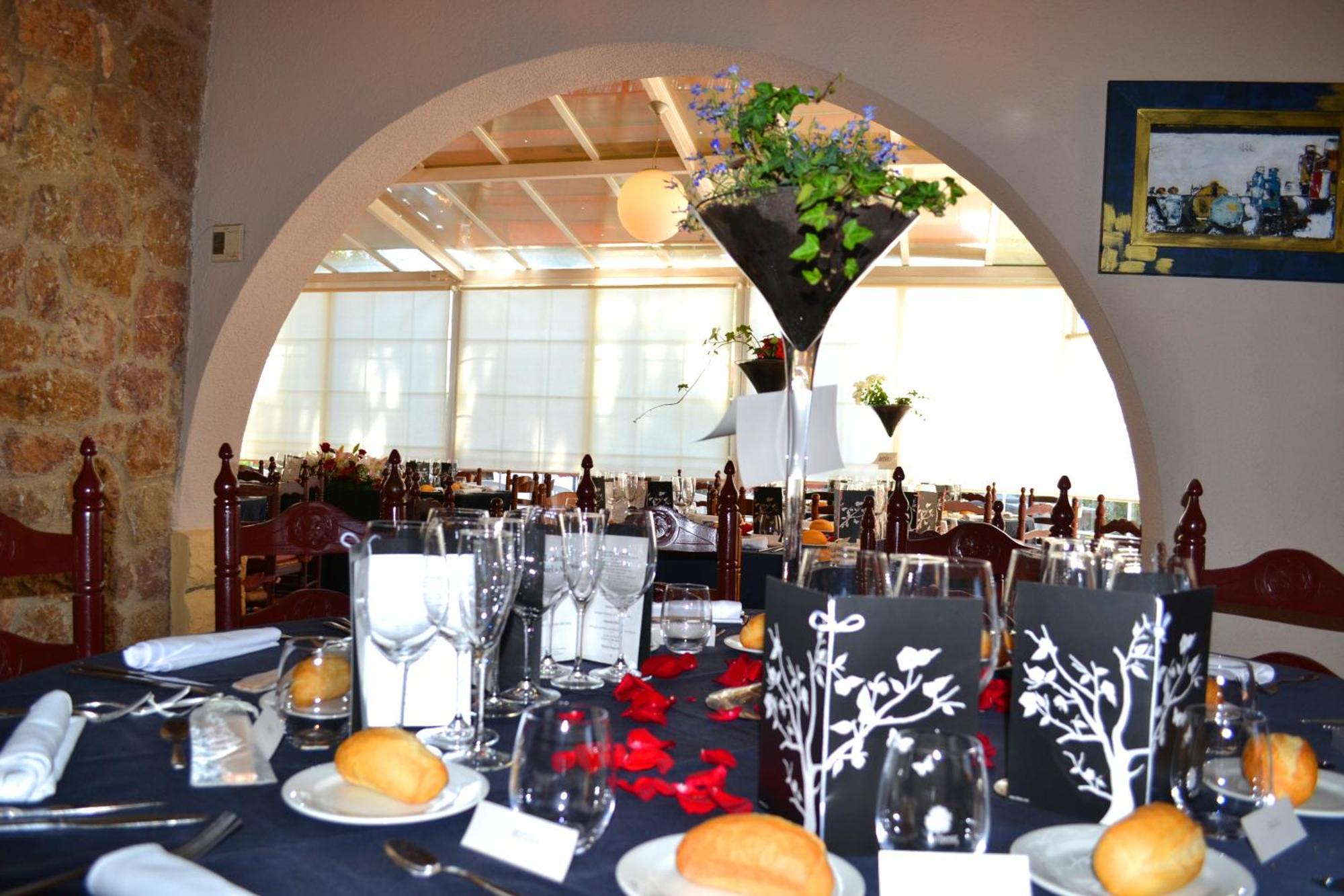 Hotel Restaurant El Bosc Banyeres del Penedes Δωμάτιο φωτογραφία