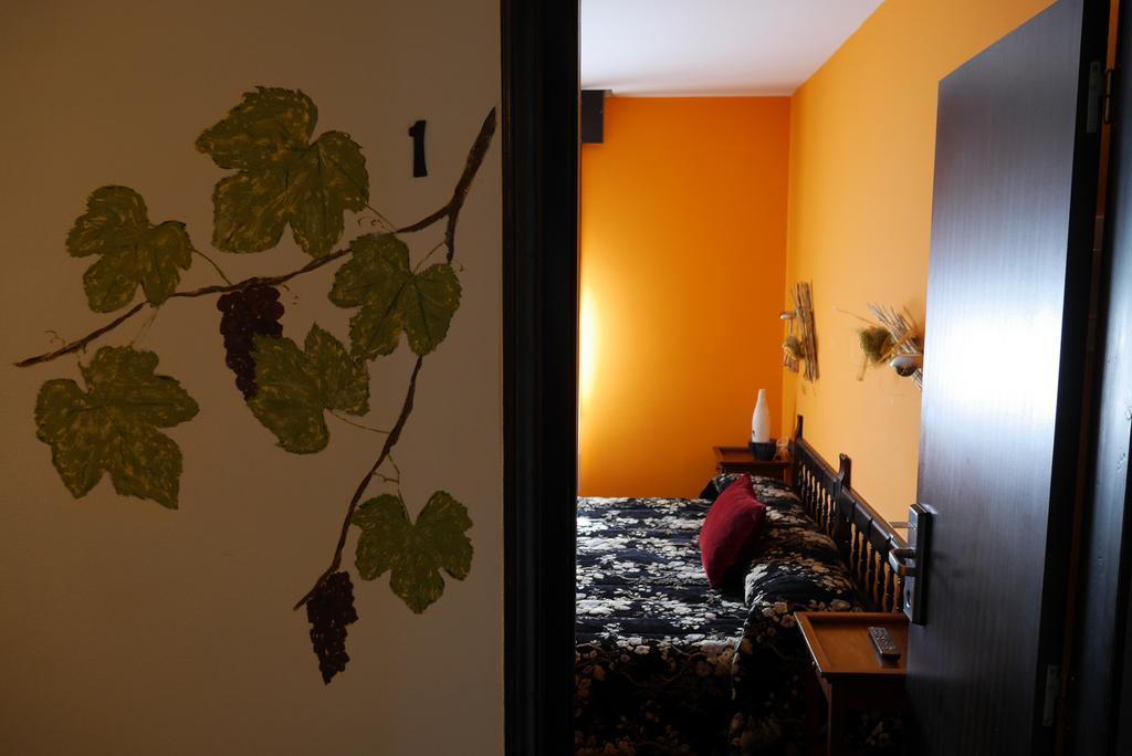 Hotel Restaurant El Bosc Banyeres del Penedes Εξωτερικό φωτογραφία