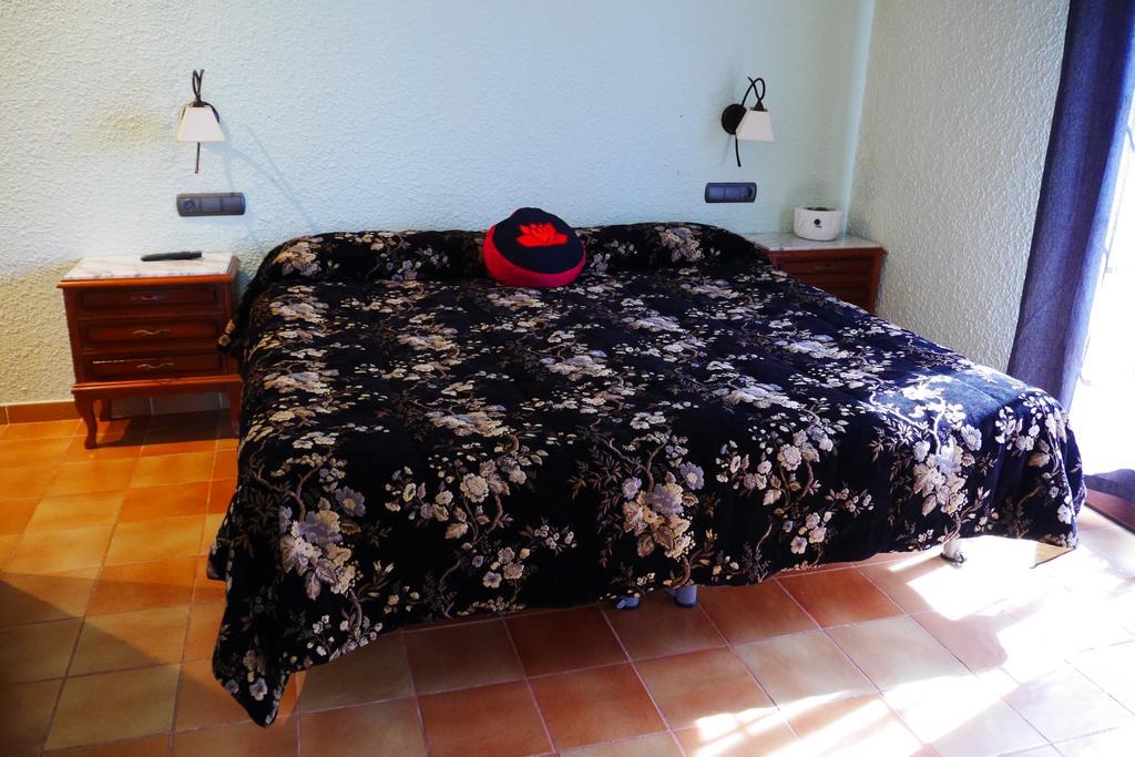 Hotel Restaurant El Bosc Banyeres del Penedes Εξωτερικό φωτογραφία